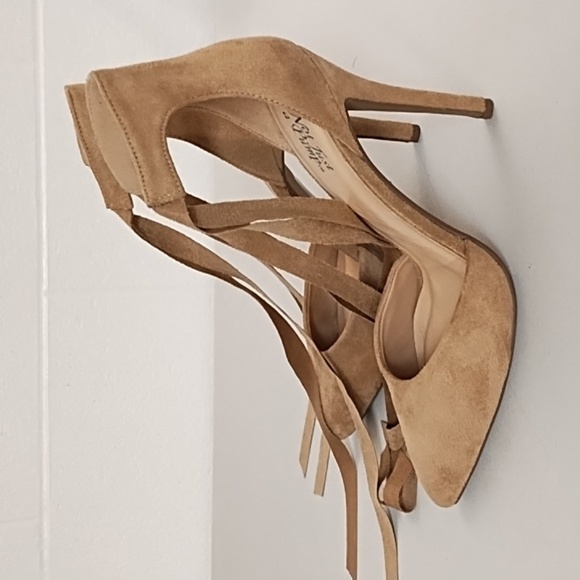 Not Just A Pump 7 Vegan Tan Suede High Heel Ankle Tie Boho Dress Shoe Jean Shoe - Picture 3 of 10